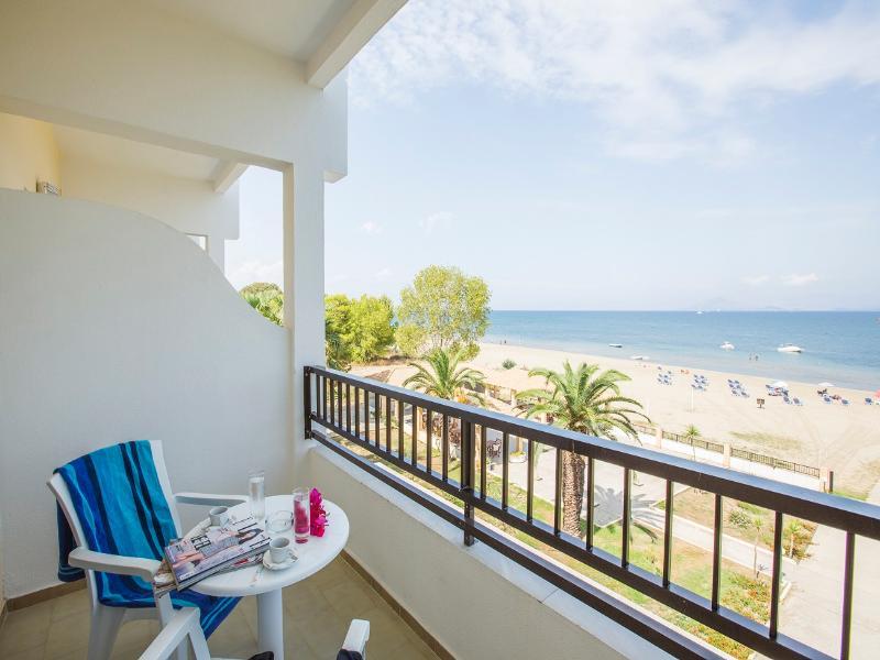 Island Beach Resort (Adults Only) Кавос Экстерьер фото